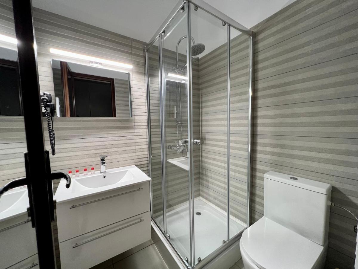Escape Pensiune Bechet Экстерьер фото